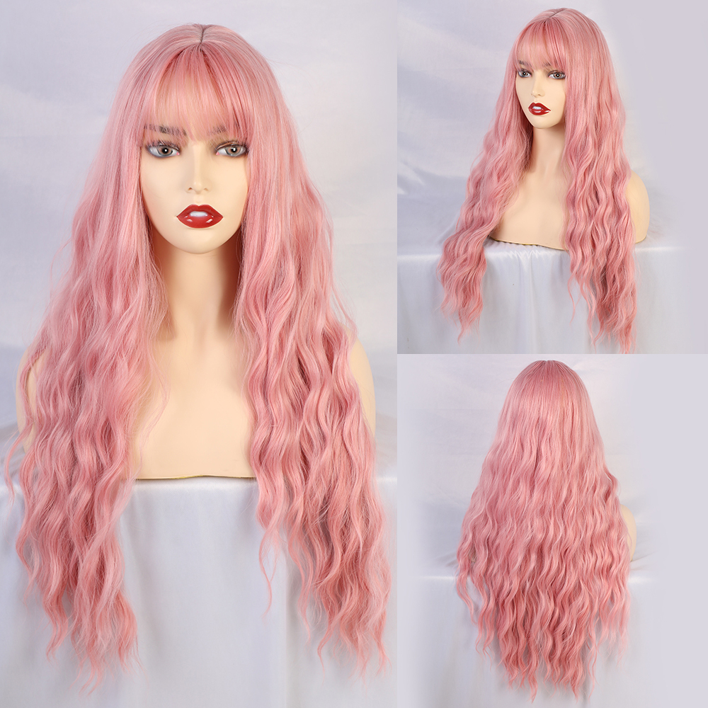 розовый парик с челкой