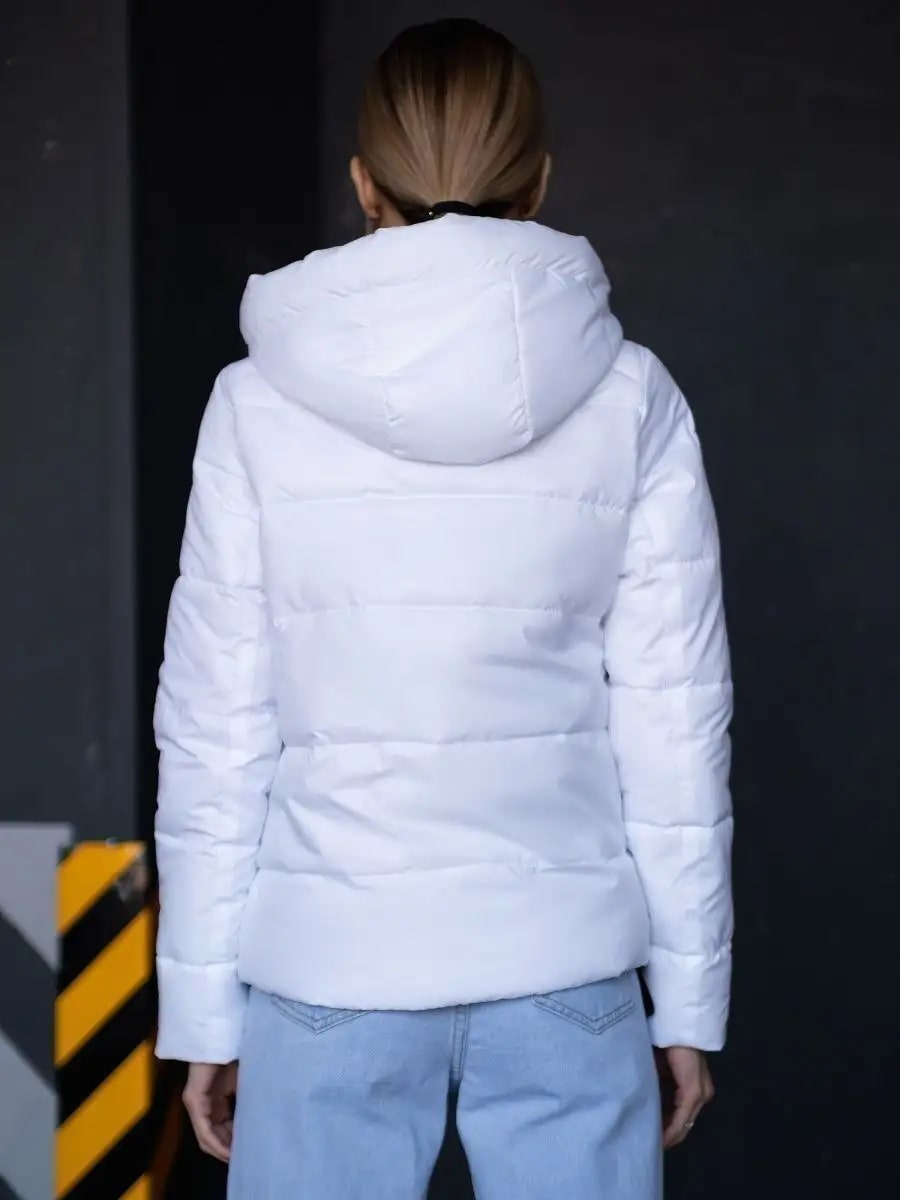 Куртка женская белый цвет